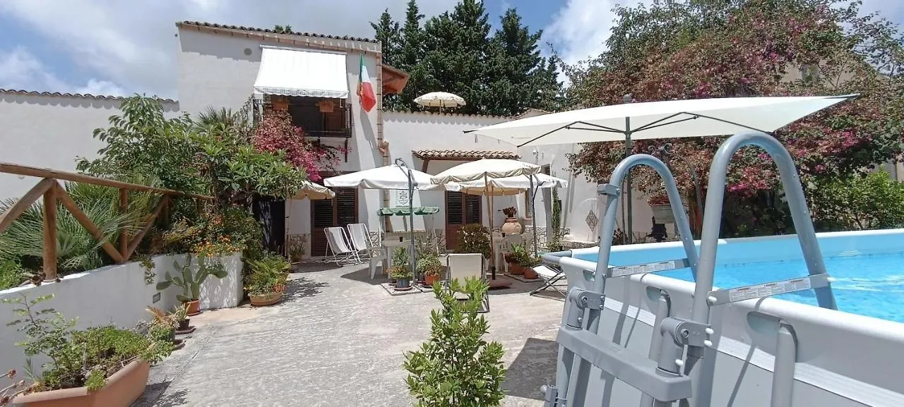B&B Baglio Ferlito Buseto Palizzolo 3*,  Italy