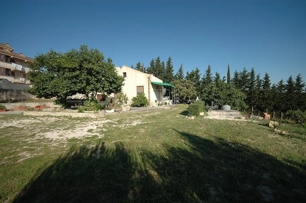 B&B Baglio Ferlito Buseto Palizzolo Bed & Breakfast