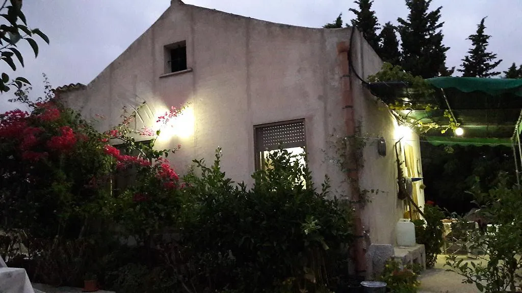 B&B Baglio Ferlito Buseto Palizzolo 3*,  Italy